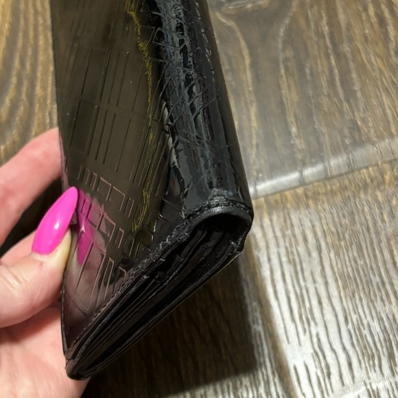 BURBERRY Nova Check Black Patent
Leather Flap Long Wallet - Picture 7 of 16